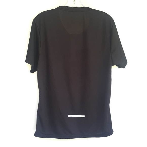 Fitness Activewear Shirt - Picture 3 of 4